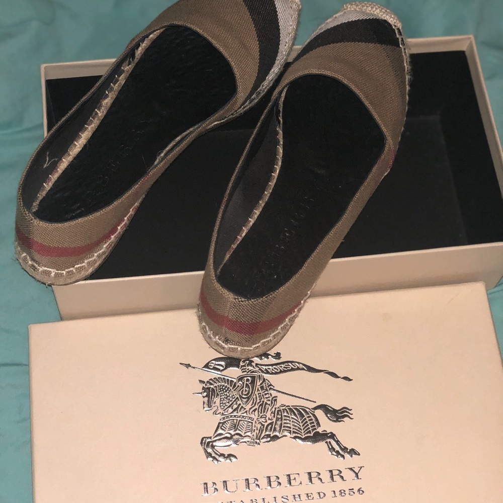Burberry Brit Espadrilles Hodgeson Flat Espadrille